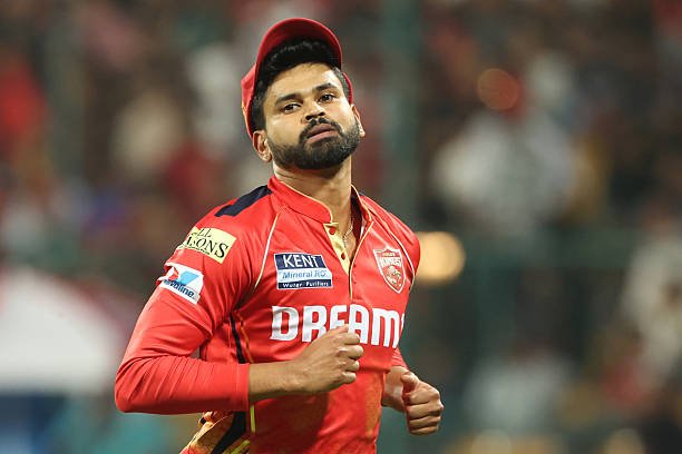 BENGALURU, INDIA - APRIL 18: Shreyas Iyer of Punjab Kings looks on during the 2025 IPL match between Royal Challengers Bengaluru and Punjab Kings at M Chinnaswamy Stadium